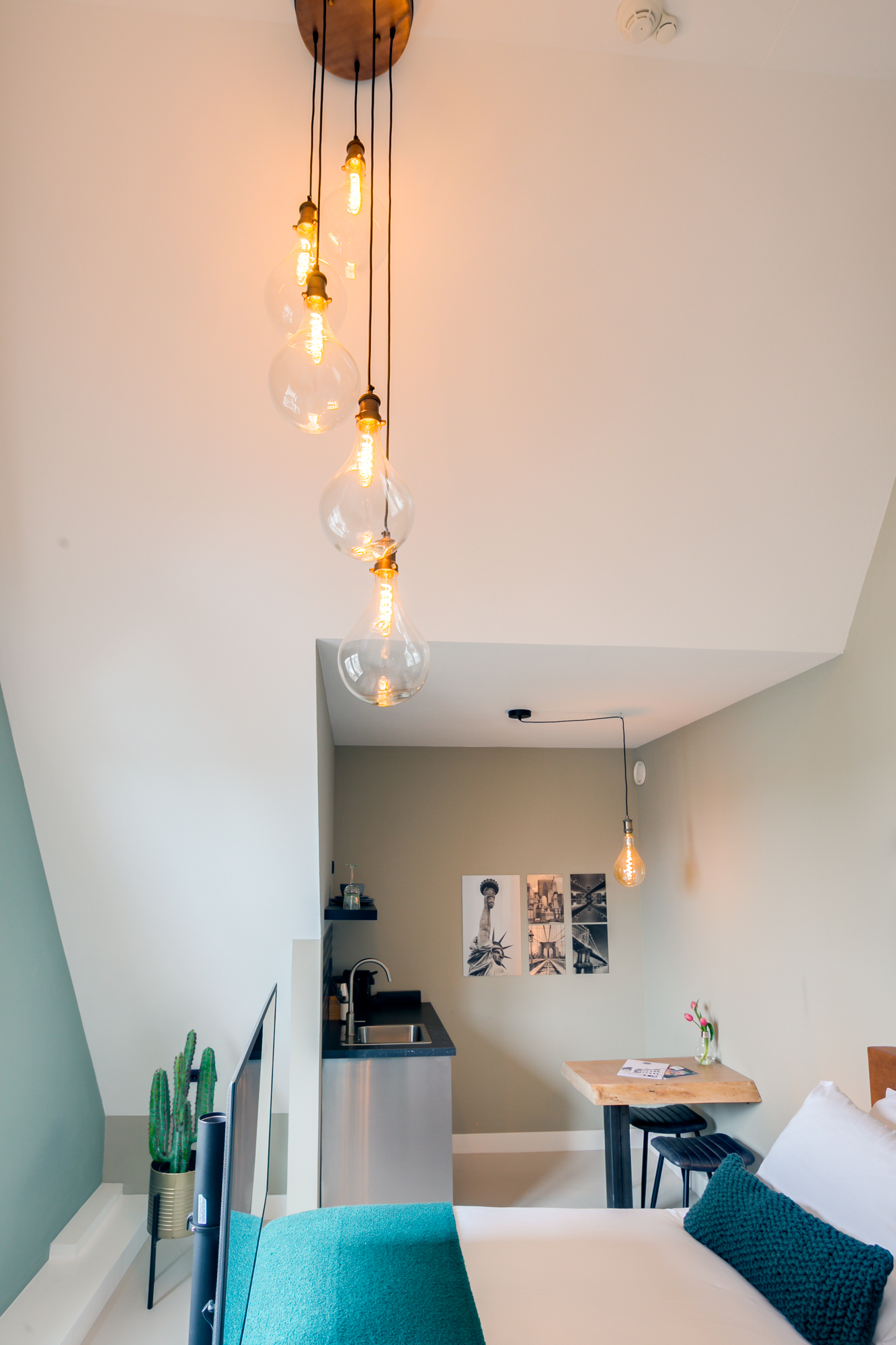 22 Potterstraat, Utrecht 3512 TB, 2 Bedrooms Bedrooms, 8 Rooms Rooms,1 BathroomBathrooms,Appartement,Te huur,Potterstraat,3,1022