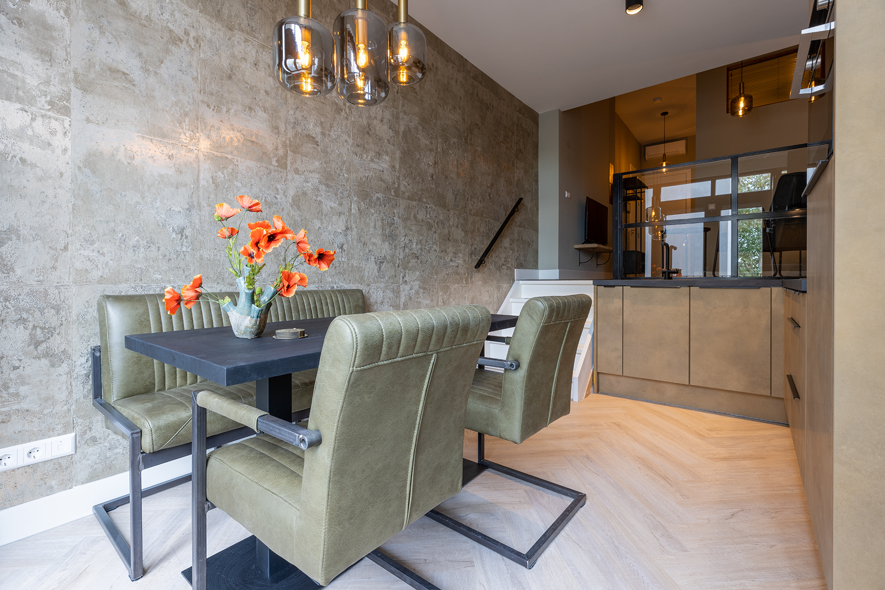 2D Hemdsmouwsteeg, Utrecht, 1 Bedroom Bedrooms, 8 Rooms Rooms,1 BathroomBathrooms,Appartement,Te huur,Hemdsmouwsteeg,2,1057