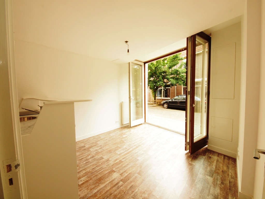 16 Jeremiestraat, Utrecht 3511TR, 1 Bedroom Bedrooms, 8 Rooms Rooms,1 BathroomBathrooms,Appartement,Te huur,Jeremiestraat,1,1065