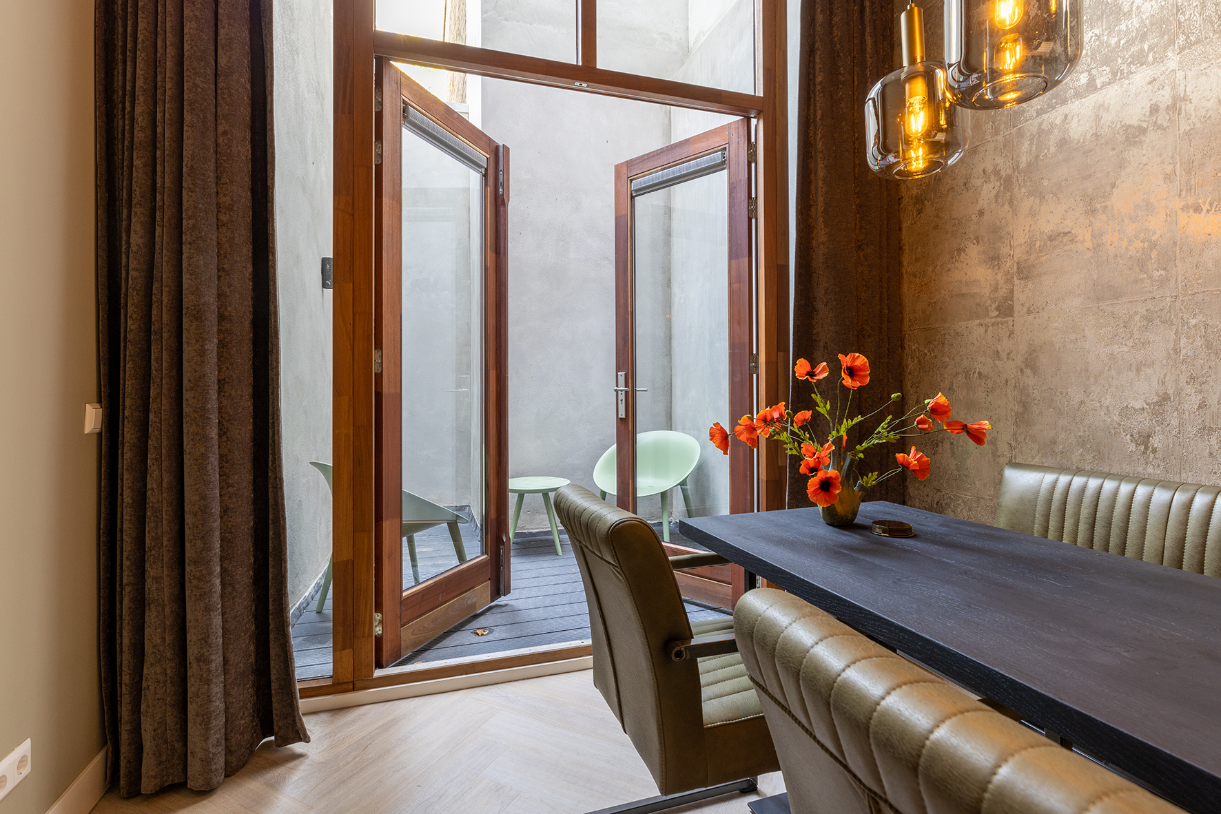 2 Hemdsmouwsteeg, Utrecht 3512 TB, 1 Bedroom Bedrooms, 8 Rooms Rooms,1 BathroomBathrooms,Appartement,Te huur,Hemdsmouwsteeg,1,1007